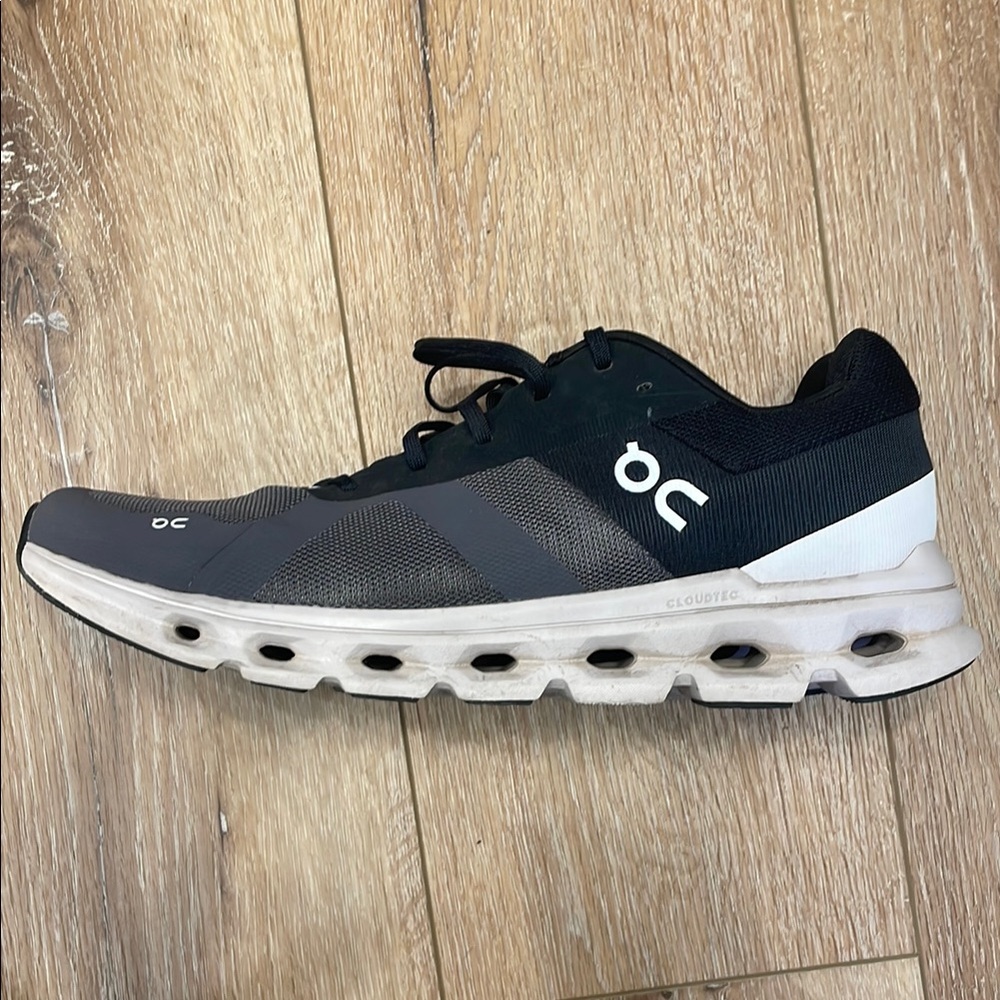 On Running Men's Black Athletic Shoes